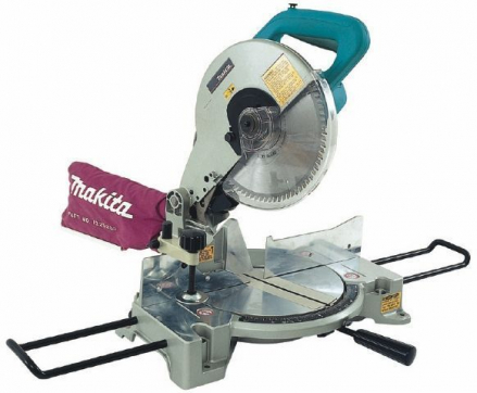 Торцовочная пила Makita LS1040 в прокат в Братске. У нас лучшая цена за сутки! Возможность взять в аренду с выгодной скидкой до 40% при экспресс доставке 24/7. И помните, ночью стоимость еще дешевле на 30%! #арендапрокат #виброплита #выгодно